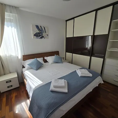 Sunrise Penthouse Znjan Apartmán *