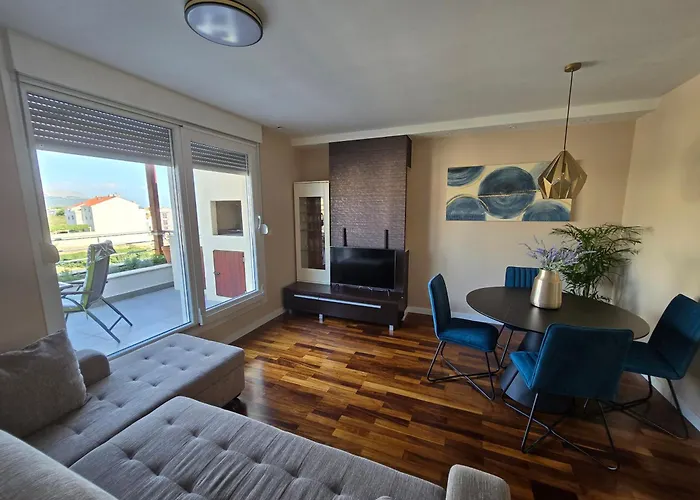 Sunrise Penthouse Znjan Apartamento