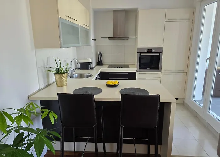 Sunrise Penthouse Znjan *