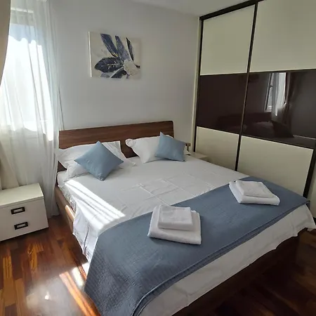 Apartment Sunrise Penthouse Znjan *
