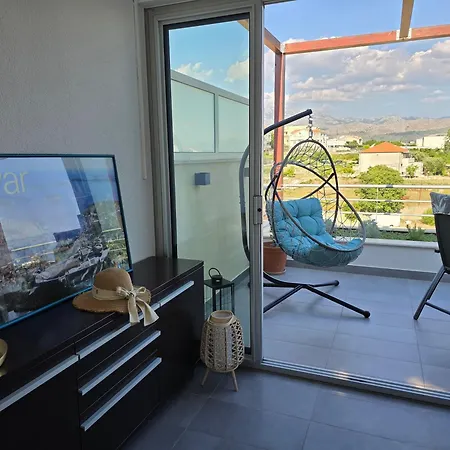 Apartment Sunrise Penthouse Znjan *